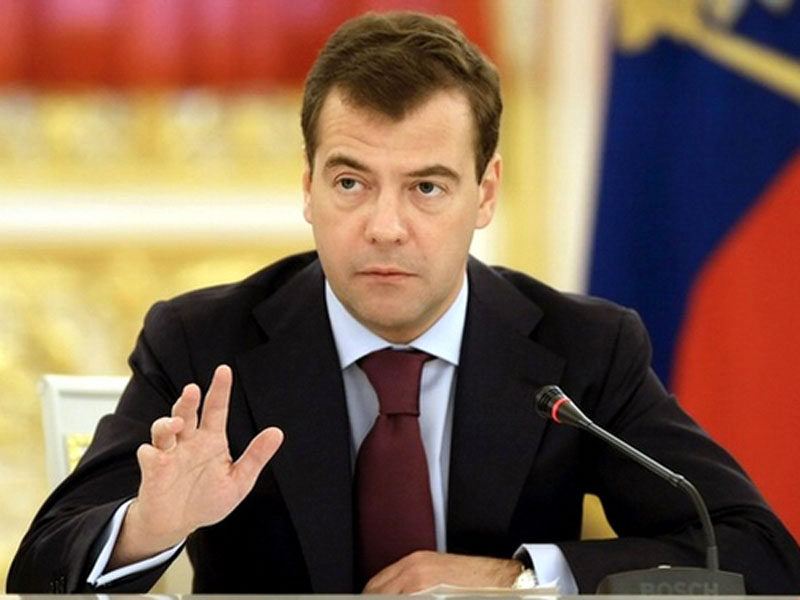 Дмитрий Медведев утвердил новые сроки открытия объектов транспортной безопасности на мосту в Крым