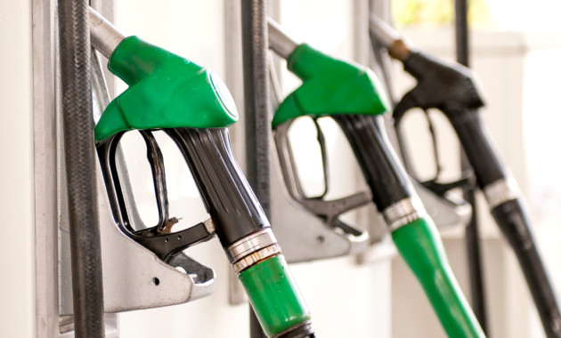 Рост цен на бензин по итогам года превысит инфляцию
