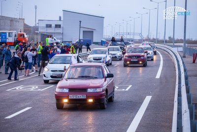 Первые выходные дни после открытия Крымского моста показали новый рекорд трафика