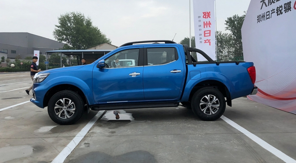 Dongfeng запустил в серию близнеца Nissan Navara