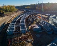 На Внуковской развязке на трассе М-1 в Подмосковье завершается строительство двух эстакад