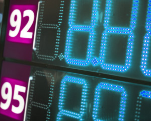 Подорожание бензина: нефтяники уже сейчас не хотят сдерживать рост цен на АЗС