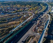 На Внуковской развязке на трассе М-1 в Подмосковье завершается строительство двух эстакад