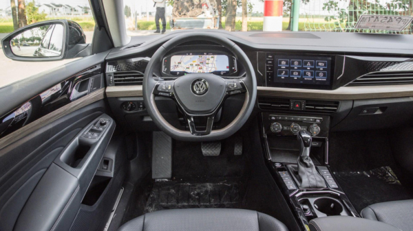 Новому Volkswagen Passat оставили старые моторы