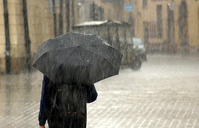 Спасатели объявили предупреждение в Ростовской области из-за сильного дождя