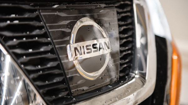 Обновленный Nissan X-Trail в России: без главной «фишки», с прежними моторами и подросшими ценами