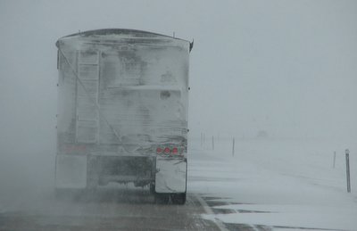 Снежный циклон на Колыме: Ограничено движение на дороге Магадан - Балаганное - Талон в Магаданской области