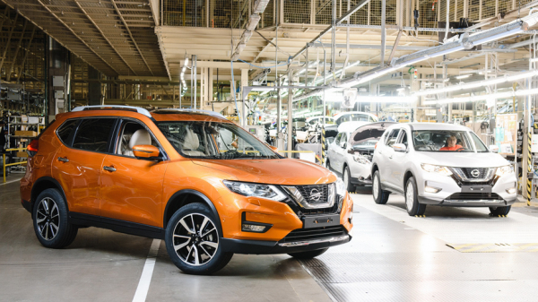 Обновленный Nissan X-Trail в России: без главной «фишки», с прежними моторами и подросшими ценами