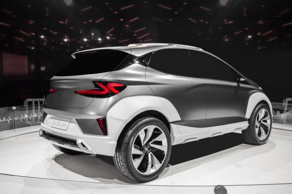 Hyundai тестирует таинственную новинку: будущий кроссовер или посвежевший бюджетник?