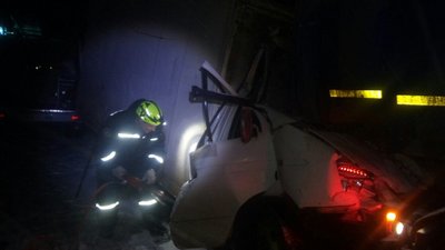 Один человек погиб в массовом ДТП с грузовиками на трассе А-114 в Ленобласти