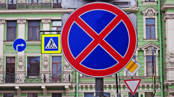Лучше меньше: дорожные знаки изменят размер по всей России