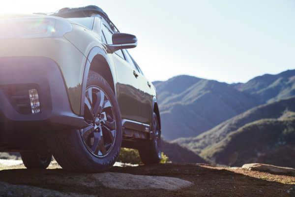 Новый Subaru Outback: турбоверсия и планшет, как у Tesla