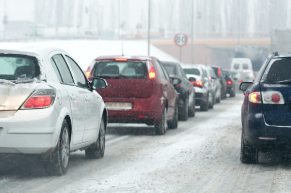 Новый ГОСТ: созданы правила дорожного ремонта в дождь, снег и холод