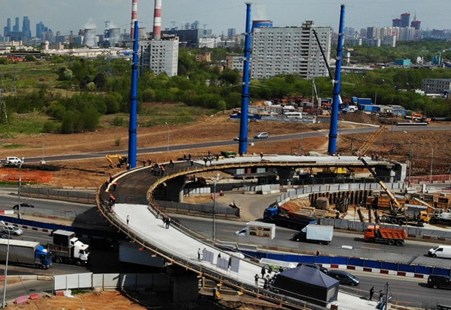 Строительство развязки МКАД – улица Генерала Дорохова в Москве завершится раньше срока на год