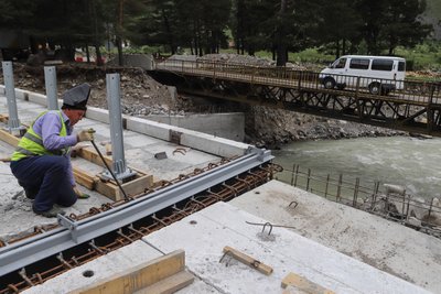 Капремонт моста через реку Баксан на трассе А-158 в Приэльбрусье планируют завершить в июне