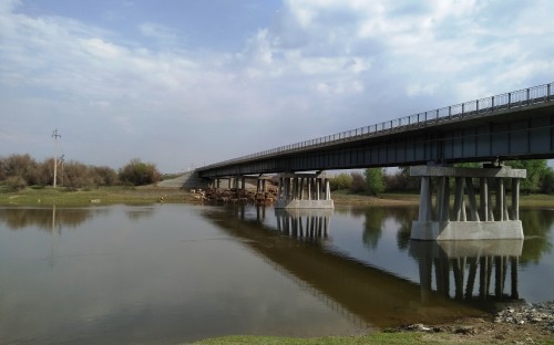В Астраханской области после капремонта открыт мост через реку Караульная