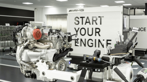 Daimler сделал самый мощный в мире серийный 4-цилиндровый мотор
