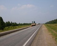 В двух районах Курганской области ремонтируют трассу Курган - Целинное