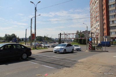 По Кудровскому проезду в Ленобласти до метро Петербурга запускают автобусы