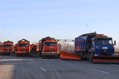 Для зимнего содержания федеральных дорог в Башкирии и Оренбургской области задействуют 262 спецмашины