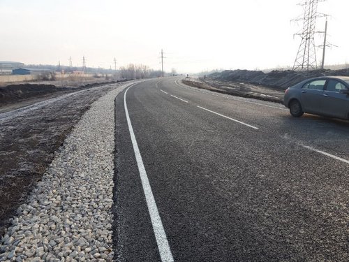 По просьбам жителей построили новую дорогу из Саратова до поселка Александровка