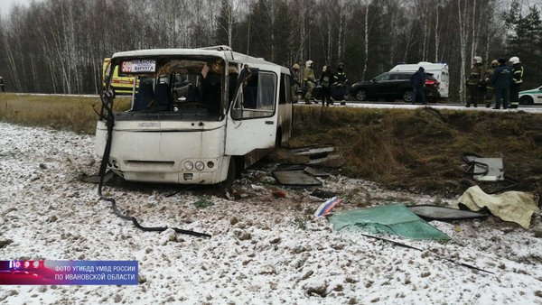 Пассажир автобуса погиб в утреннем ДТП в Ивановской области