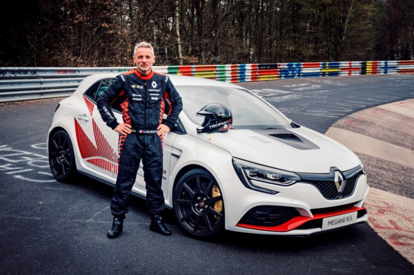 Король переднего привода: Renault Megane R.S. Trophy-R установил рекорд Нюрбургринга