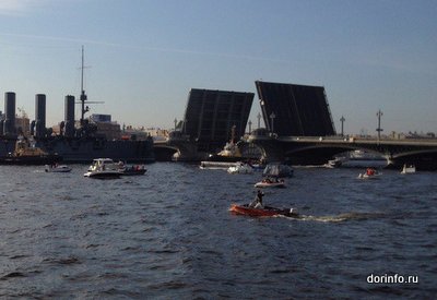 Благовещенский мост в Петербурге разведут днем 7 июля